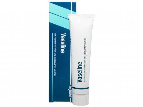 Vaseline Tube 500ml bei rissigen u. trockenen Händen